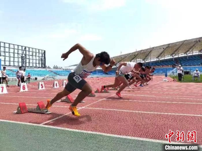 哈尔滨阿城区体育场承办的中国田径大众达标系