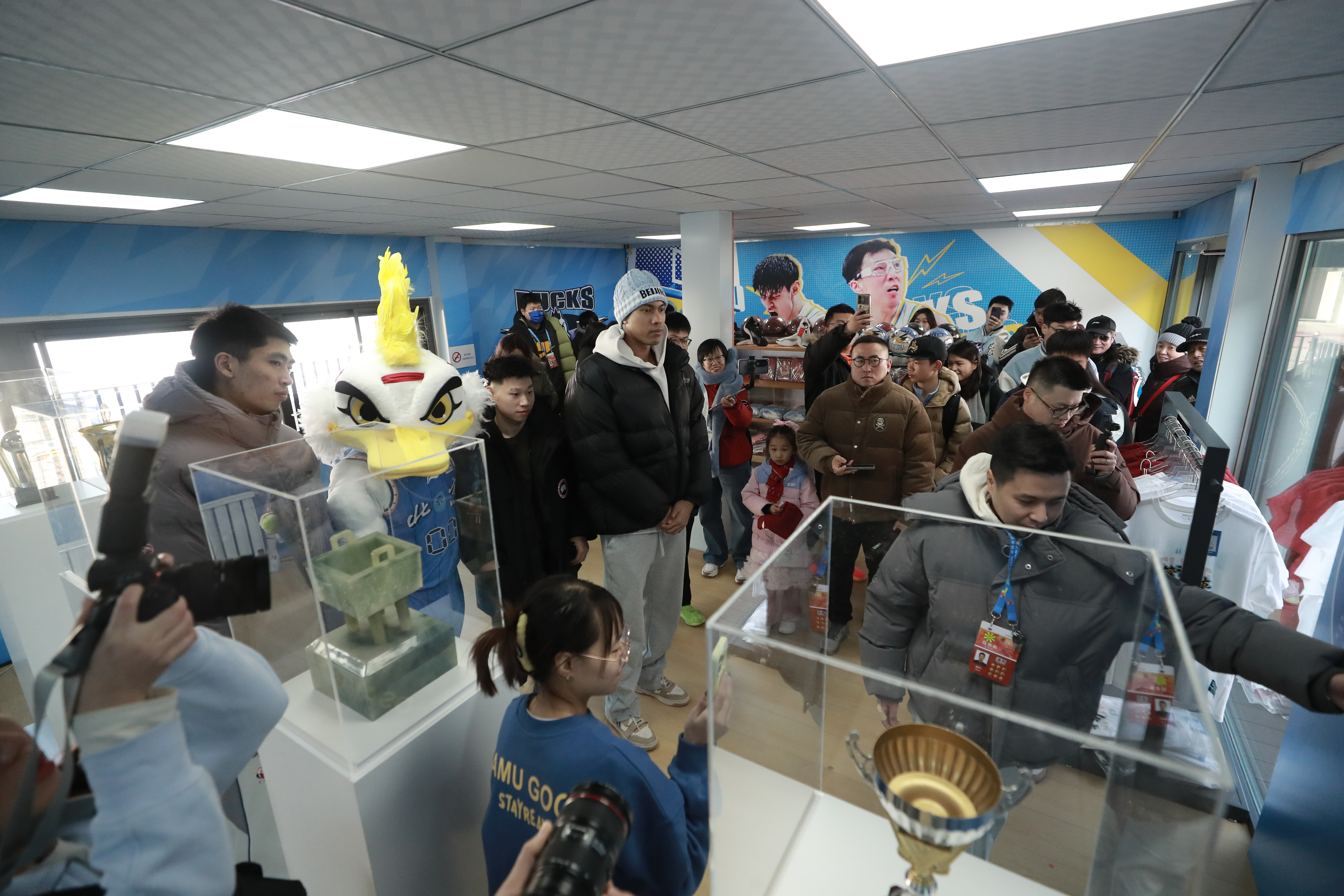 北京北汽男篮元旦大战大胜广东东阳光 首钢园经