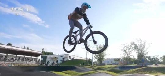 夜间体育集市引爆消费热潮 特色运动激发乡村振