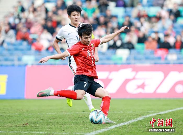 广东队点球大战力克香港队实现省港杯三连冠