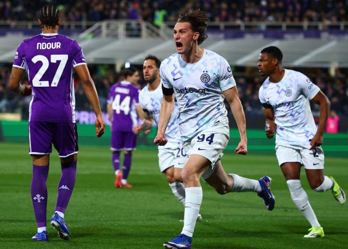 意甲第30轮上演多场精彩对决 科莫5-0大胜比萨罗