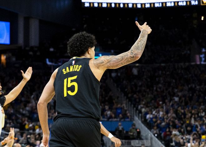 勇士险胜篮网 桑托斯砍31分成关键先生 科尔点赞